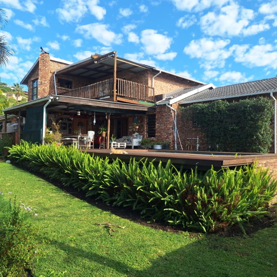 5 Bedroom Property for Sale in Gonubie Eastern Cape